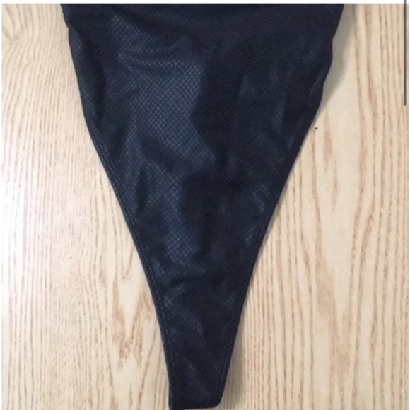 Sexy Minimale Animale 1Pc Snake Print Thong Swimsuit Size Small - Picture 3 of 6